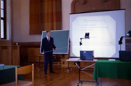 Bjørn presenterer dr.-avhandlingen